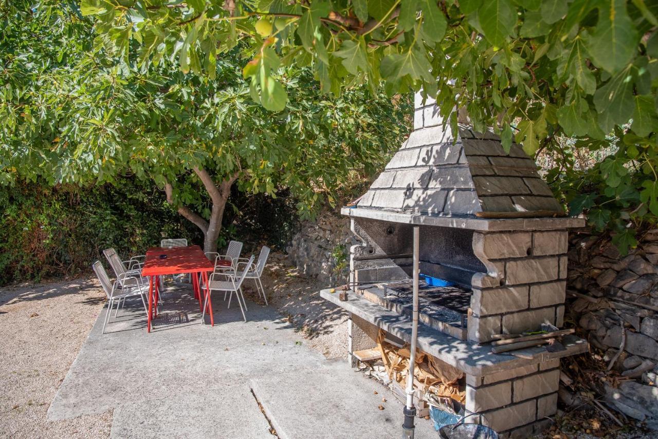 Apartments By The Sea Sumpetar, Omis - 2808 Exterior photo