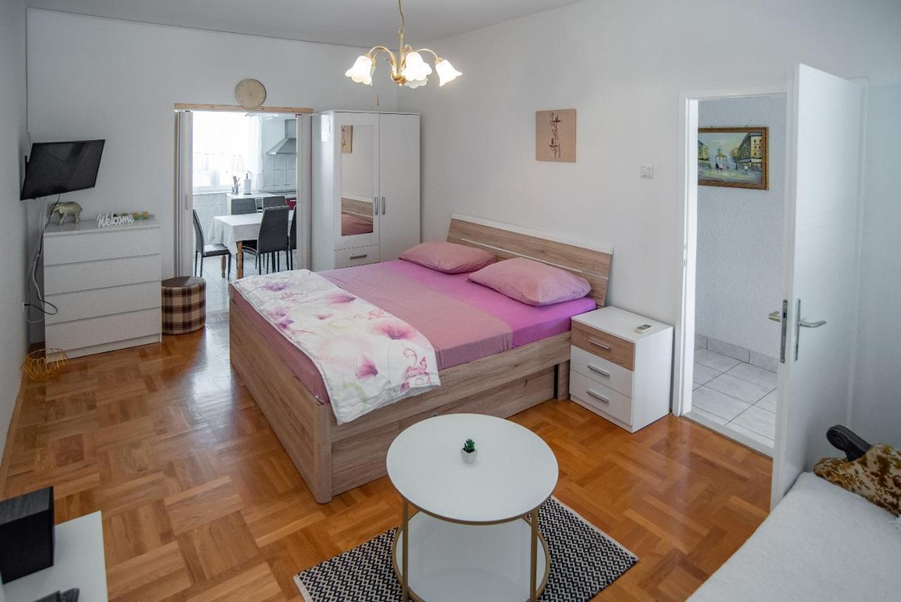 Apartments By The Sea Sumpetar, Omis - 2808 Exterior photo